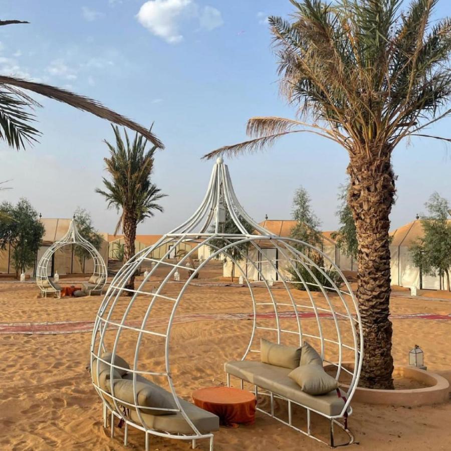 Royal Luxury Cafe Du Sud Hotel Merzouga Bagian luar foto