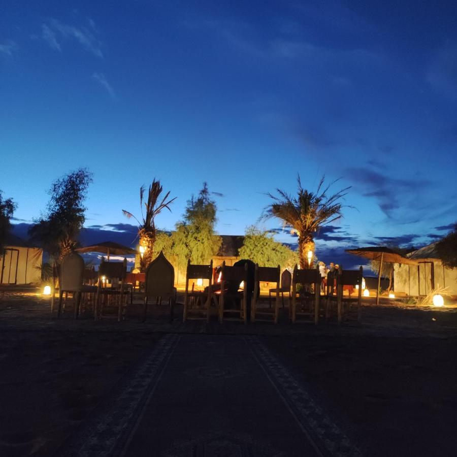 Royal Luxury Cafe Du Sud Hotel Merzouga Bagian luar foto